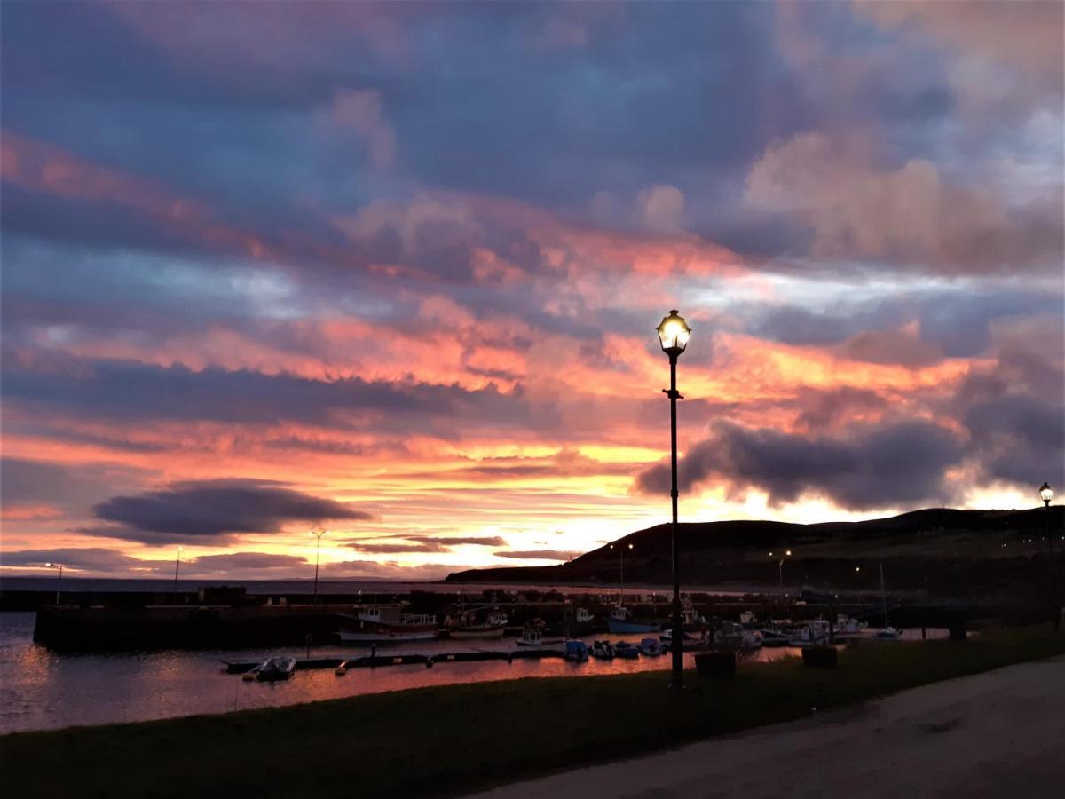 Song Of The Sea, Selkie House Bed & Breakfast Helmsdale Bagian luar foto