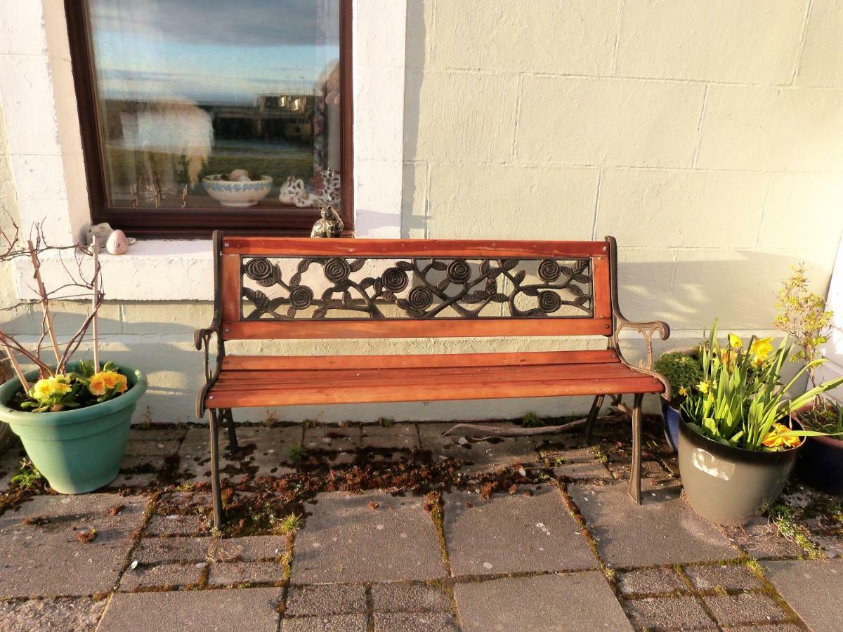 Song Of The Sea, Selkie House Bed & Breakfast Helmsdale Bagian luar foto